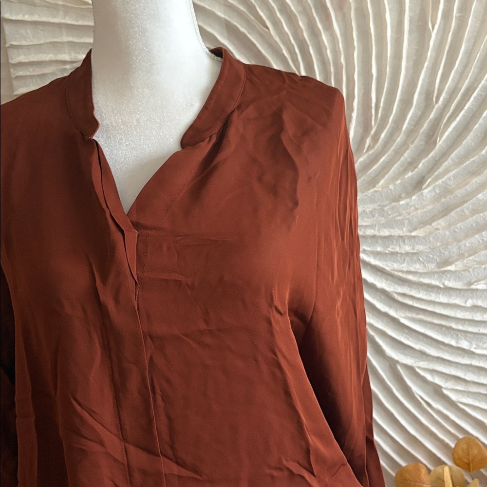 Vince 100% Silk Long-Sleeve V-Neck Blouse - Picture 4 of 8